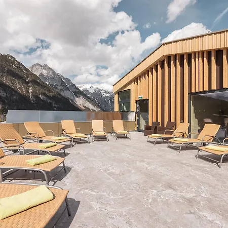 Kristall - Adults Only