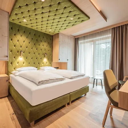 Kristall - Adults Only