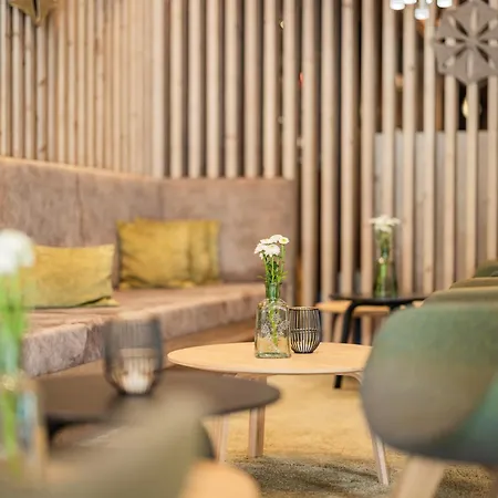 Kristall - Adults Only *